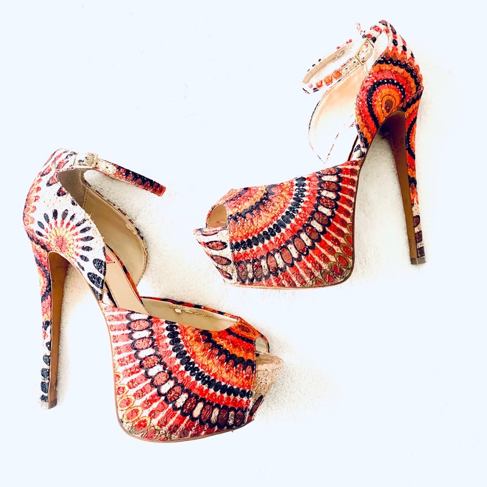 Betsy Johnson printed heels